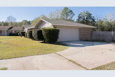 8238 Li Fair Dr, Pensacola, FL 32506 - Photo 2
