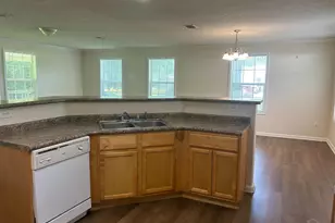 500 Lownde Ave, Pensacola, FL 32507 - Photo 6