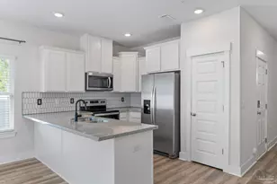 9483 Nature Crk Cir, Pensacola, FL 32526 - Photo 10