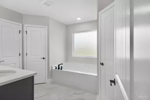 7399 Forestwood Dr, Milton, FL 32570 - Photo 12