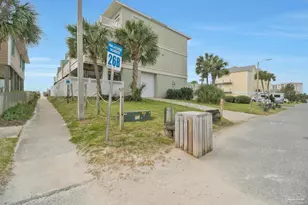 1724 Calle Bonita, Pensacola Beach, FL 32561 - Photo 34