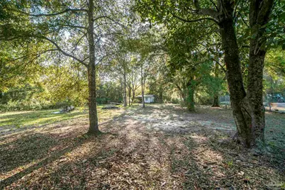 6205 Dogwood Dr, Milton, FL 32570 - Photo 8