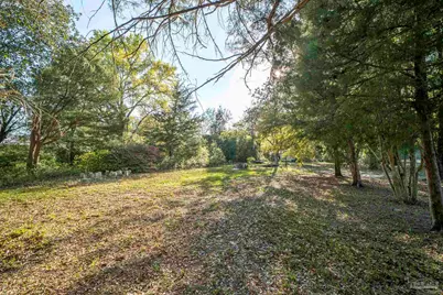 6205 Dogwood Dr, Milton, FL 32570 - Photo 6