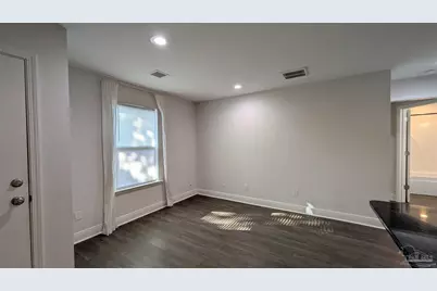 313 N Navy Blvd #2D, Pensacola, FL 32507 - Photo 2