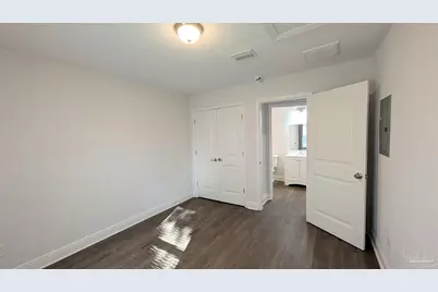 313 N Navy Blvd #2D, Pensacola, FL 32507 - Photo 12