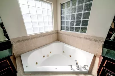 3273 McMillan Creek Dr, Milton, FL 32583 - Photo 42