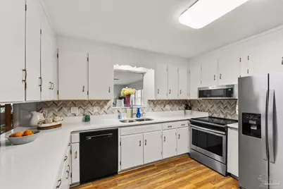 3013 Christine St, Pensacola, FL 32526 - Photo 10