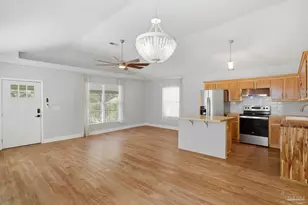 514 W Strong St, Pensacola, FL 32501 - Photo 10