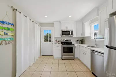1302 Maldonado Dr, Pensacola Beach, FL 32561 - Photo 18