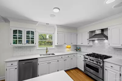 2828 Clearlake Pl, Gulf Breeze, FL 32563 - Photo 14