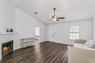 4720 Kitty Hawk Cir, Gulf Breeze, FL 32563 - Photo 4