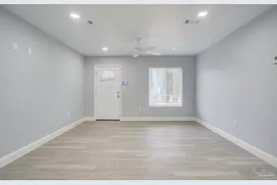 114 Altamont Rd, Pensacola, FL 32503 - Photo 6