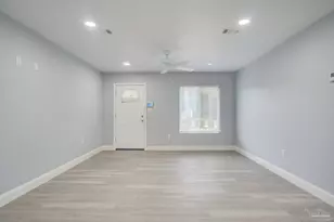 114 Altamont Rd, Pensacola, FL 32503 - Photo 6