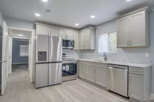 114 Altamont Rd, Pensacola, FL 32503 - Photo 8