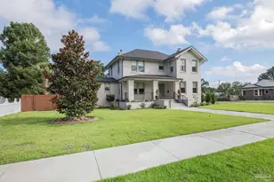 700 W Moreno St, Pensacola, FL 32501 - Photo 2
