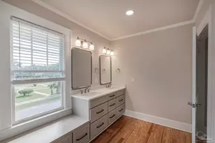 700 W Moreno St, Pensacola, FL 32501 - Photo 42