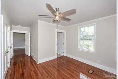 700 W Moreno St, Pensacola, FL 32501 - Photo 52
