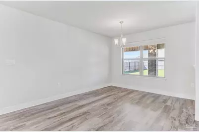 5176 Emmaline Ln, Milton, FL 32570 - Photo 8