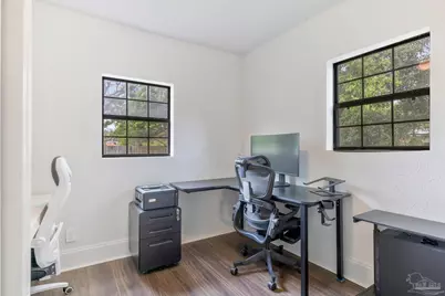 1760 W Romana St, Pensacola, FL 32502 - Photo 30