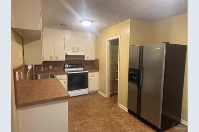 6422 Sanders St, Milton, FL 32570 - Photo 10