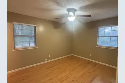 6422 Sanders St, Milton, FL 32570 - Photo 14