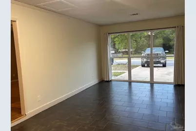 6422 Sanders St, Milton, FL 32570 - Photo 8