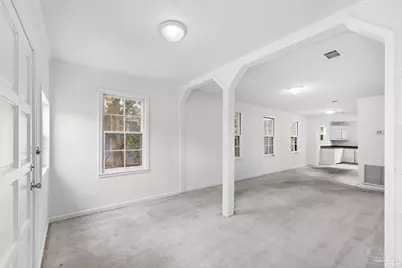 208 Berry Rd, Pensacola, FL 32507 - Photo 6