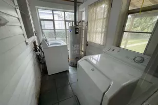 1310 E Strong St, Pensacola, FL 32501 - Photo 16