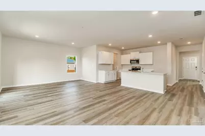 2043 Wiregrass St, Navarre, FL 32566 - Photo 8