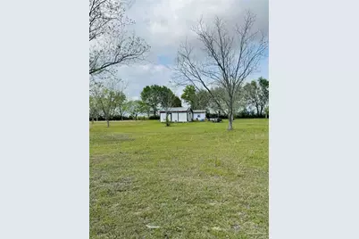 5568 Forest Hills Ln, Milton, FL 32570 - Photo 2