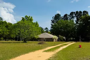 5568 Forest Hills Ln, Milton, FL 32570 - Photo 1