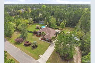 9643 Bone Bluff Dr, Navarre, FL 32566 - Photo 4