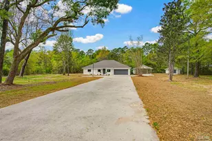6661 Fernwood Dr, Milton, FL 32570 - Photo 4