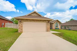 2400 Bentley Oaks Dr, Cantonment, FL 32533 - Photo 2