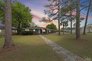 1801 E Cross St, Pensacola, FL 32503 - Photo 2