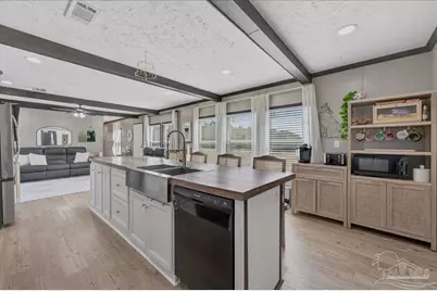 4669 Thoroughbred Dr, Milton, FL 32583 - Photo 6