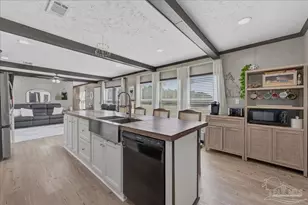 4669 Thoroughbred Dr, Milton, FL 32583 - Photo 6