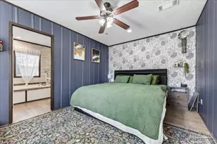 4669 Thoroughbred Dr, Milton, FL 32583 - Photo 8