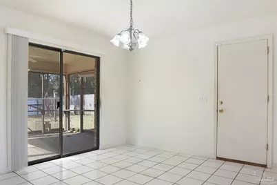 7725 W Jackson St, Pensacola, FL 32506 - Photo 14