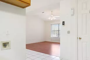 7725 W Jackson St, Pensacola, FL 32506 - Photo 12