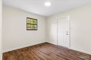 916 Lake Terrace Ave, Pensacola, FL 32505 - Photo 16