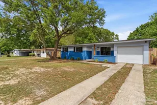 916 Lake Terrace Ave, Pensacola, FL 32505 - Photo 2