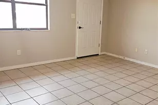 7240 Hilburn Rd, Pensacola, FL 32504 - Photo 4