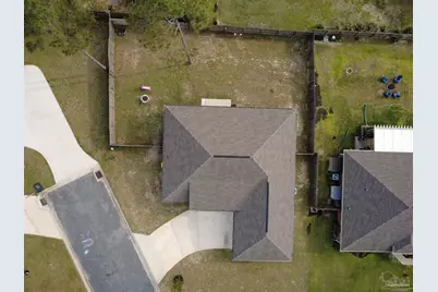 400 Scooter Cv, Crestview, FL 32539 - Photo 6