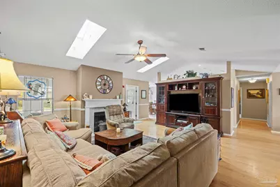 38 Faison St, Pensacola, FL 32505 - Photo 14