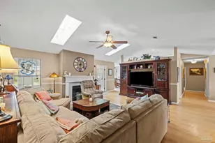 38 Faison St, Pensacola, FL 32505 - Photo 14