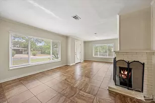 291 N K St, Pensacola, FL 32502 - Photo 12