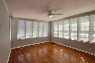 911 N Spring St, Pensacola, FL 32501 - Photo 2