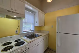 911 N Spring St, Pensacola, FL 32501 - Photo 6