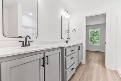 404 Bremen Ave, Pensacola, FL 32507 - Photo 16